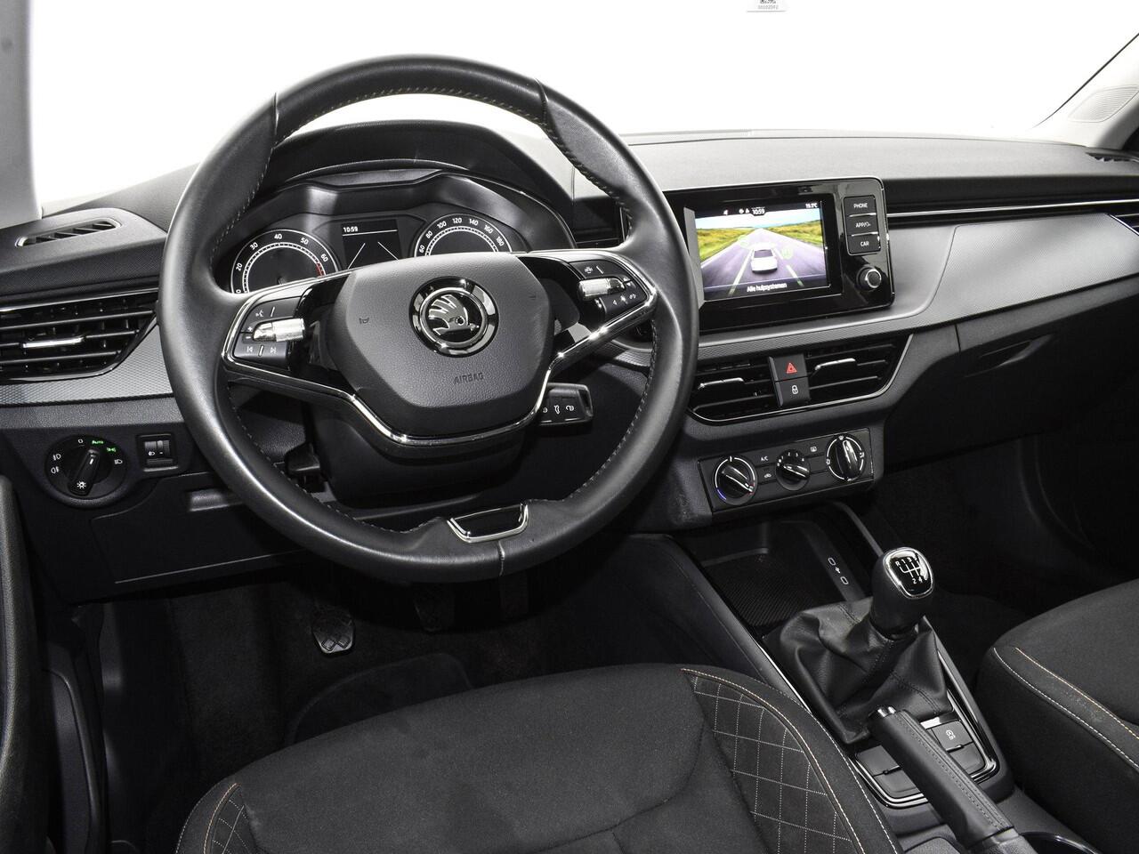 Skoda SCALA 1.0 TSI 110pk Ambition · Apple/Android Car Play · Airco · Cruise Control · DAB · 16'' Inch · Garantie t/m 12-05-2027 of 100.000km