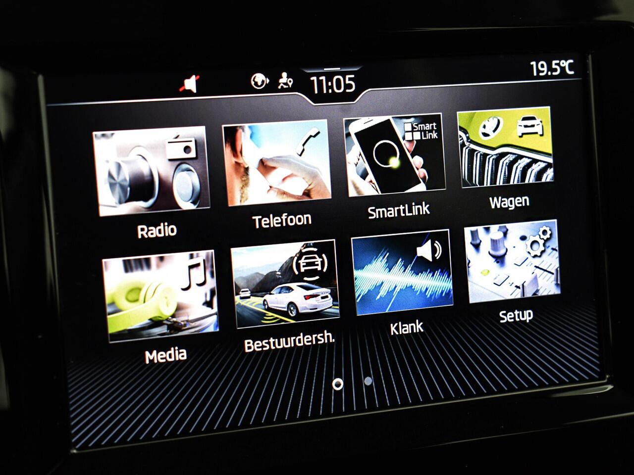 Skoda SCALA 1.0 TSI 110pk Ambition · Apple/Android Car Play · Airco · Cruise Control · DAB · 16'' Inch · Garantie t/m 12-05-2027 of 100.000km