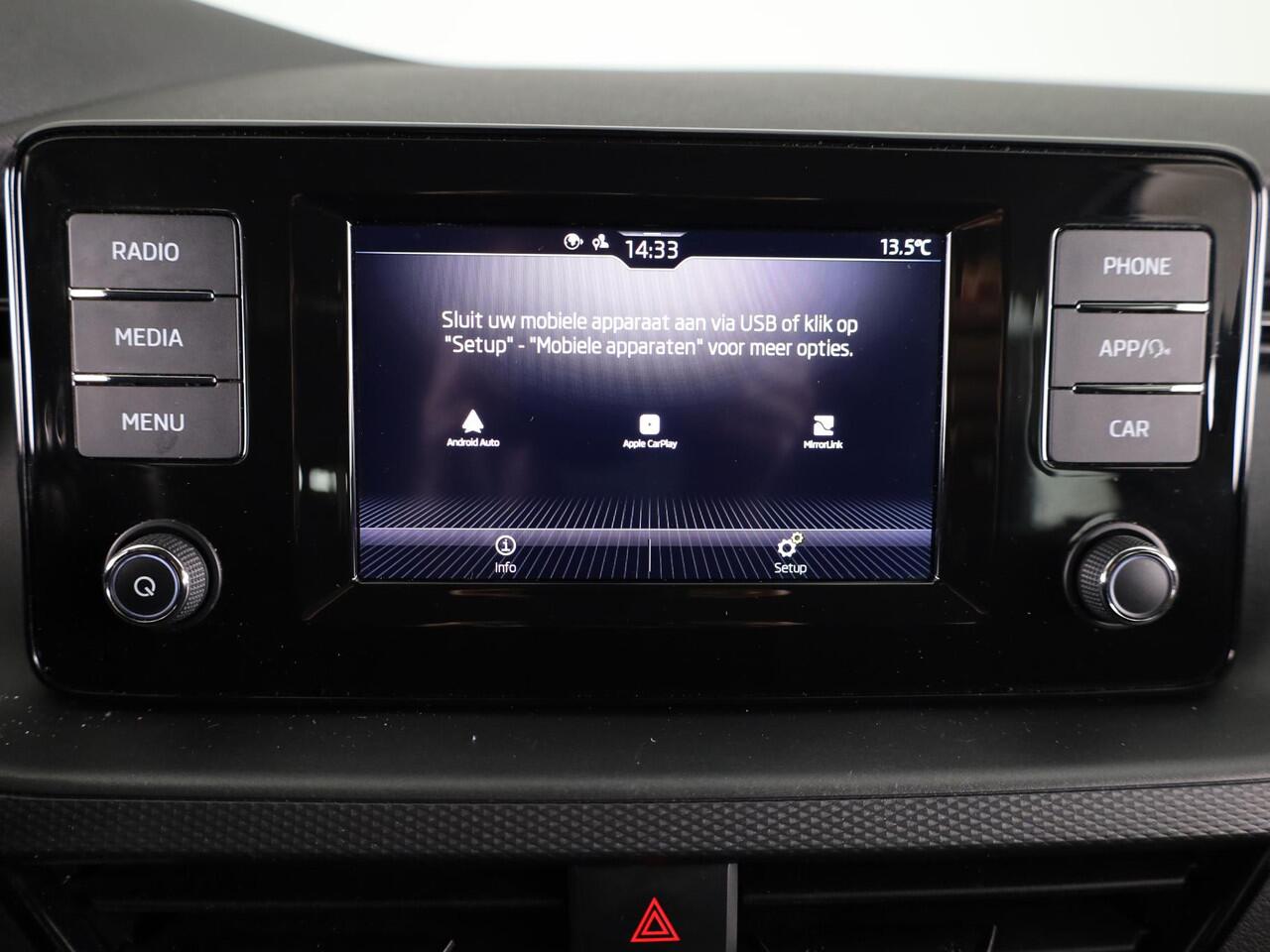 Skoda SCALA 1.0 TSI Ambition 110pk | Navigatie via App | lichtmetalen velgen | Parkeercamera | Cruise controle