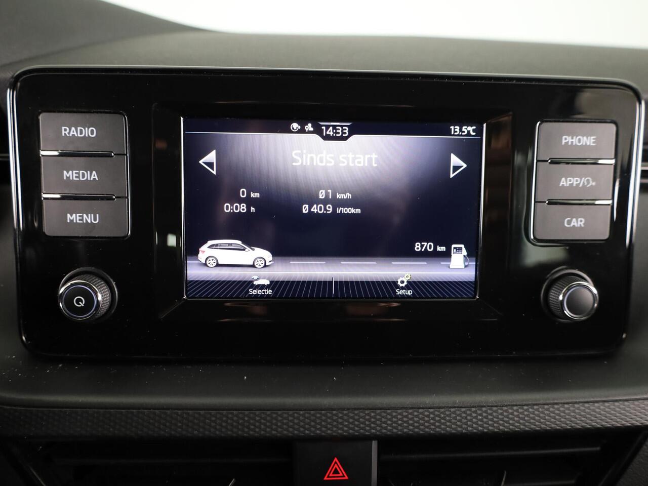 Skoda SCALA 1.0 TSI Ambition 110pk | Navigatie via App | lichtmetalen velgen | Parkeercamera | Cruise controle