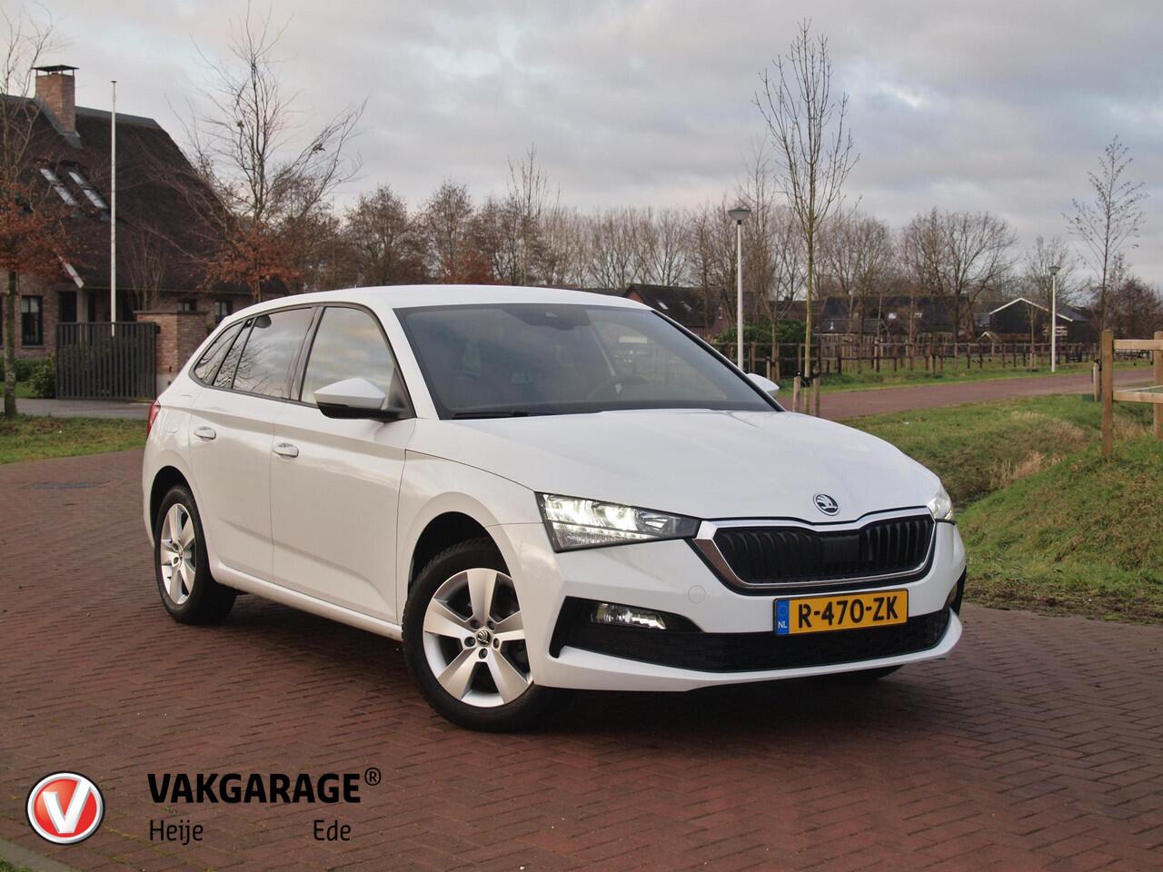 Skoda SCALA 1.0 TSI Sport Business | Apple Carplay | Trekhaak | Parkeensensoren | Sportstoelen | NL-Auto |