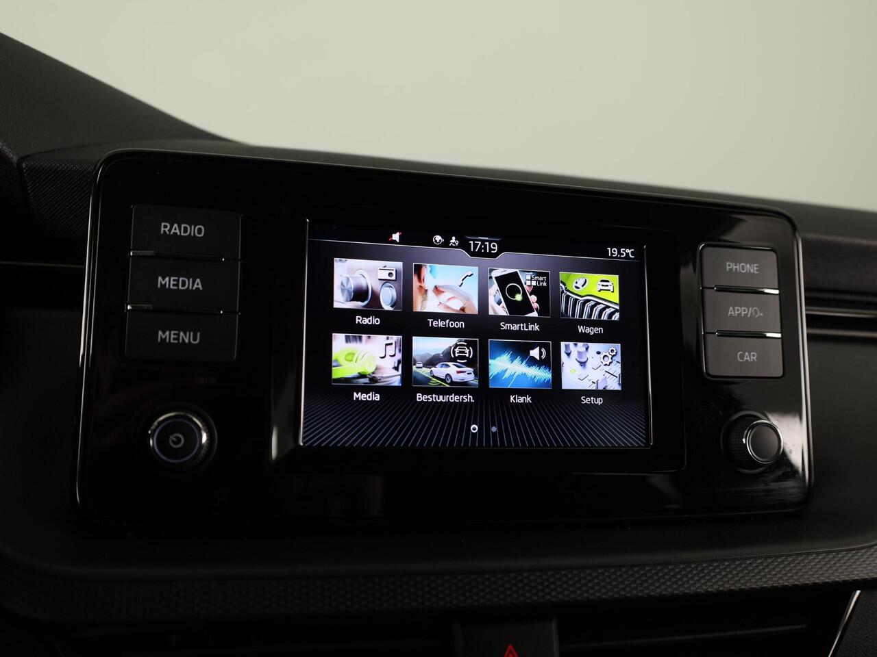 Skoda SCALA 1.0 TSI Ambition 110pk | Verlengde garantie | Navigatie via app | Cruise controle | Airconditioning | 16 inch Lichtmetalen velgen |