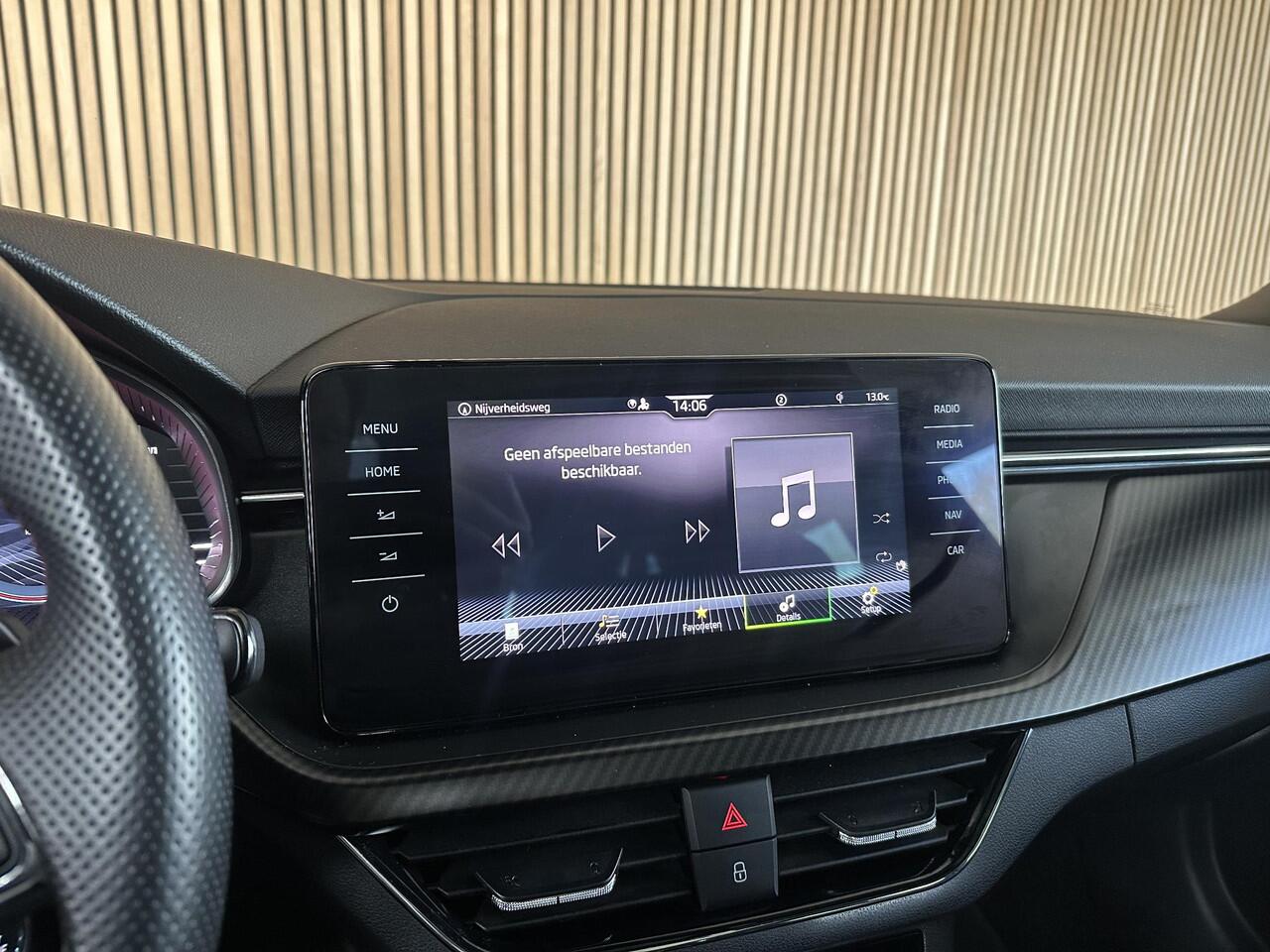 Skoda SCALA 1.5 TSI Monte Carlo Panorama dak | Stoelverwarming | Sportstoelen | Carplay