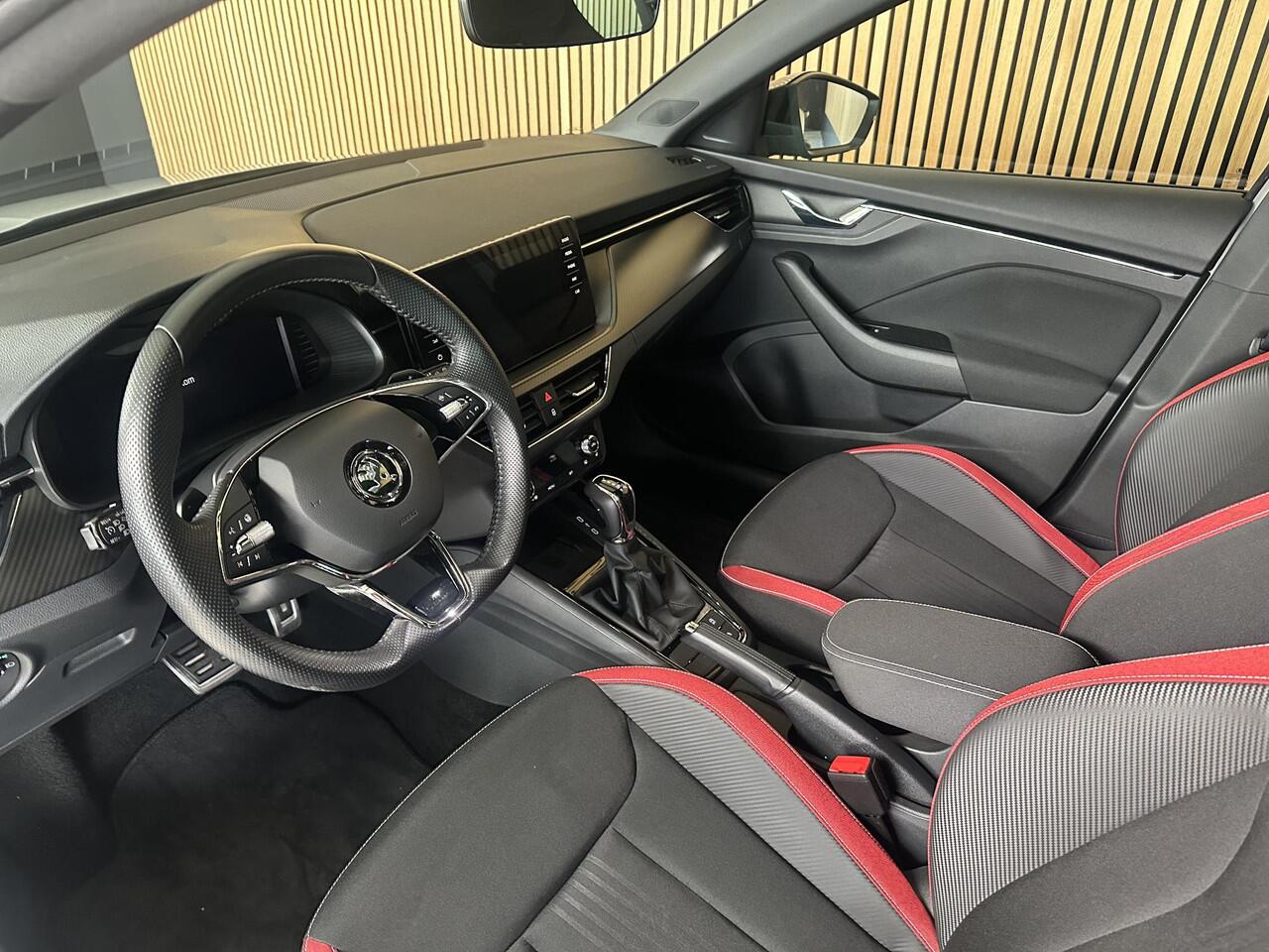 Skoda SCALA 1.5 TSI Monte Carlo Panorama dak | Stoelverwarming | Sportstoelen | Carplay
