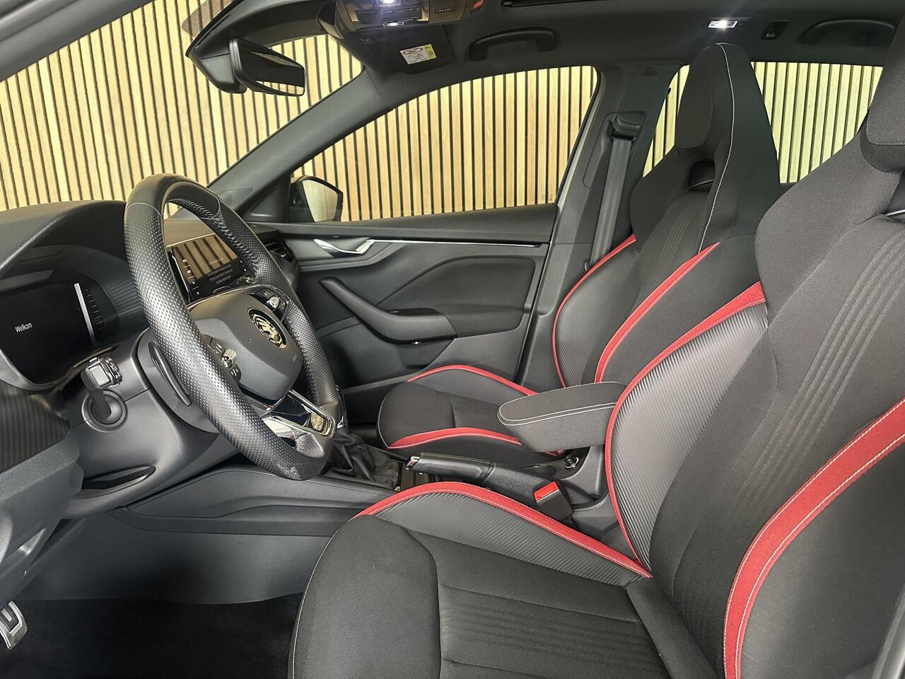 Skoda SCALA 1.5 TSI Monte Carlo Panorama dak | Stoelverwarming | Sportstoelen | Carplay