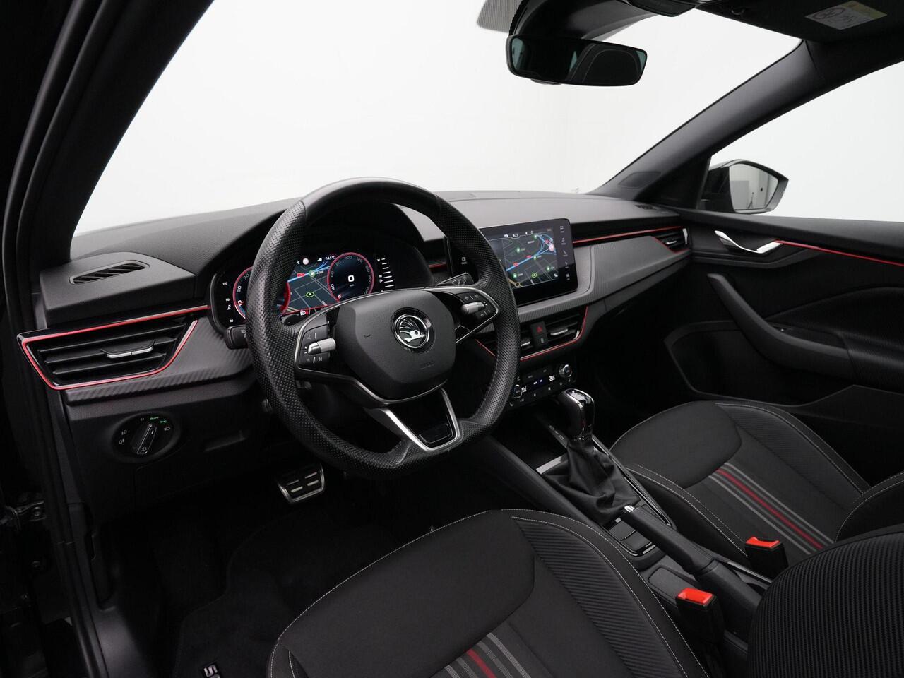 Skoda SCALA 1.0 TSI 115 pk DSG Monte Carlo | Panoramadak | Matrix LED | Achteruitrijcamera | Navigatie | Stoelverwarming | Adaptive Cruise