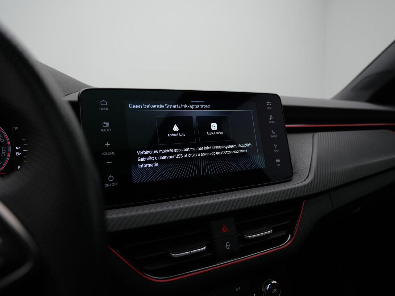 Skoda SCALA 1.0 TSI 115 pk DSG Monte Carlo | Panoramadak | Matrix LED | Achteruitrijcamera | Navigatie | Stoelverwarming | Adaptive Cruise