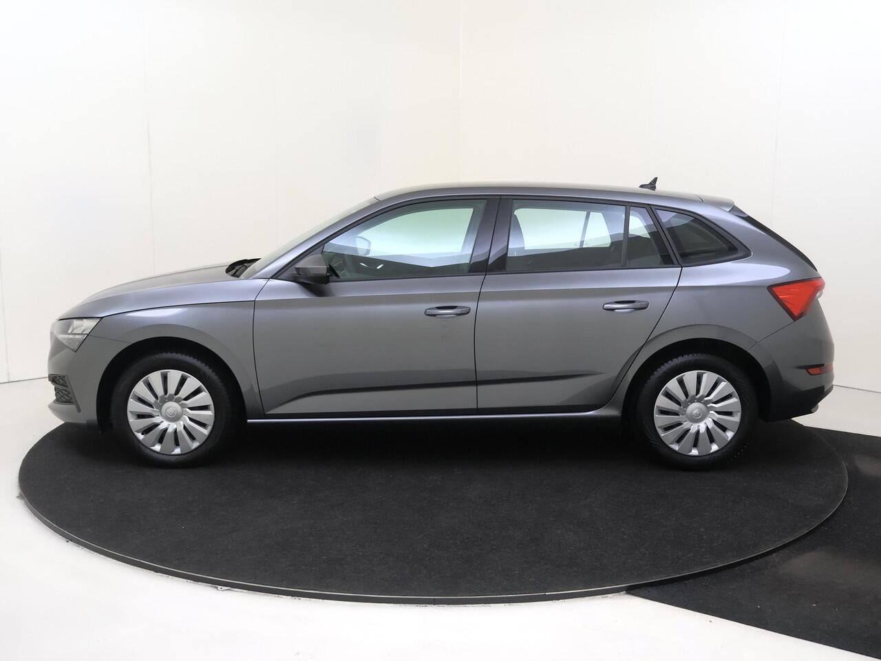 Skoda SCALA 1.0 TSI Active | CarPlay | Airco | Lane- en frontassist | Bluetooth | DAB radio | Regensensor |