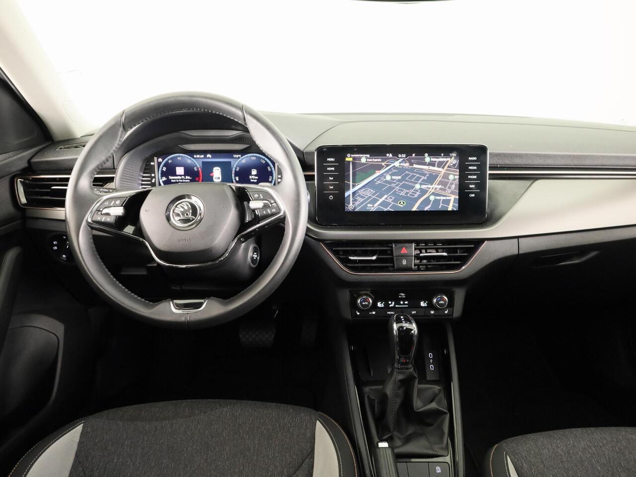 Skoda SCALA 1.0 TSI Ambition 110pk | Navigatie | Parkeercamera | 18 inch lichtmetalen velgen | Verlengde garantie