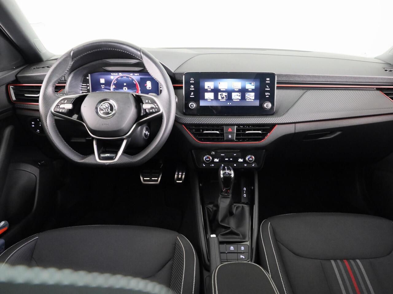 Skoda SCALA Monte Carlo 1.0 TSI 115 pk 7 versn. DSG | Private lease vanaf 619,-- | Panoramadak | Winter pakket | Parkeercamera