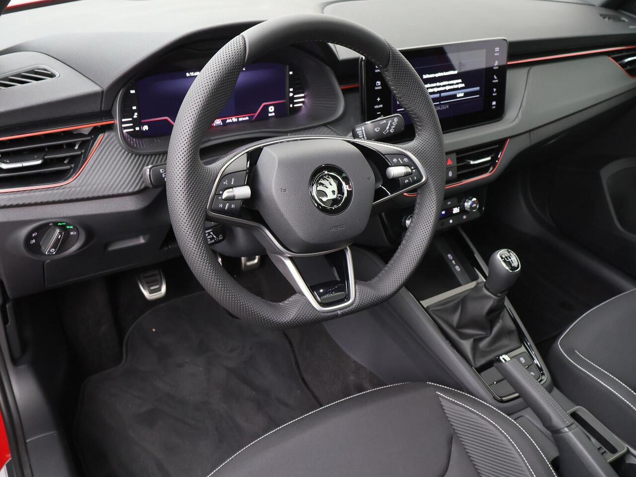 Skoda SCALA Monte Carlo 1.0 TSI 115 pk Panoramadak | Navigatie | Camera | Apple Carplay/Android Auto | Lichtmetalen velgen 18" | Climate conrol |