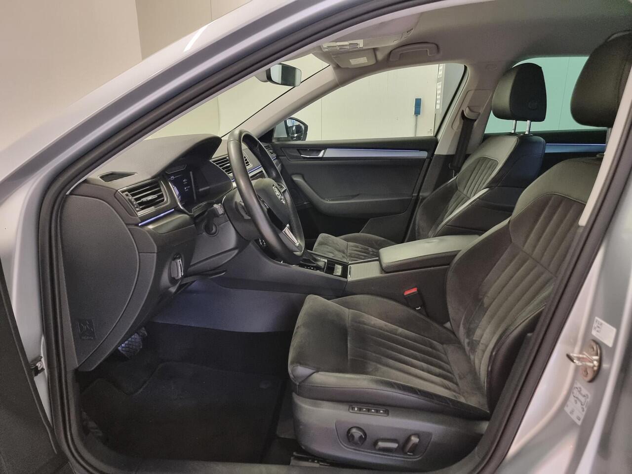 Skoda SUPERB Combi 1.5 TSI ACT Business Edition | Apple CarPlay / Android Auto navigatie | Elektrische achterklep | Stoelverwarming |