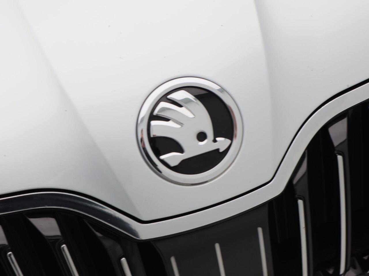 Skoda SUPERB 1.5 TSi 150 Pk Automaat Business Edition | Cruise Control | Navigatie | Bluetooth | CarPlay | Achteruitrijcamera | Trekhaak