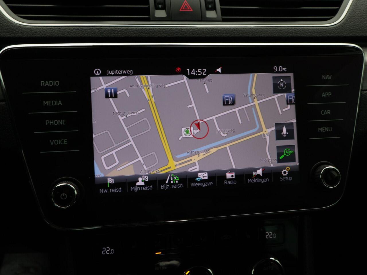 Skoda SUPERB 1.5 TSi 150 Pk Automaat Business Edition | Cruise Control | Navigatie | Bluetooth | CarPlay | Achteruitrijcamera | Trekhaak