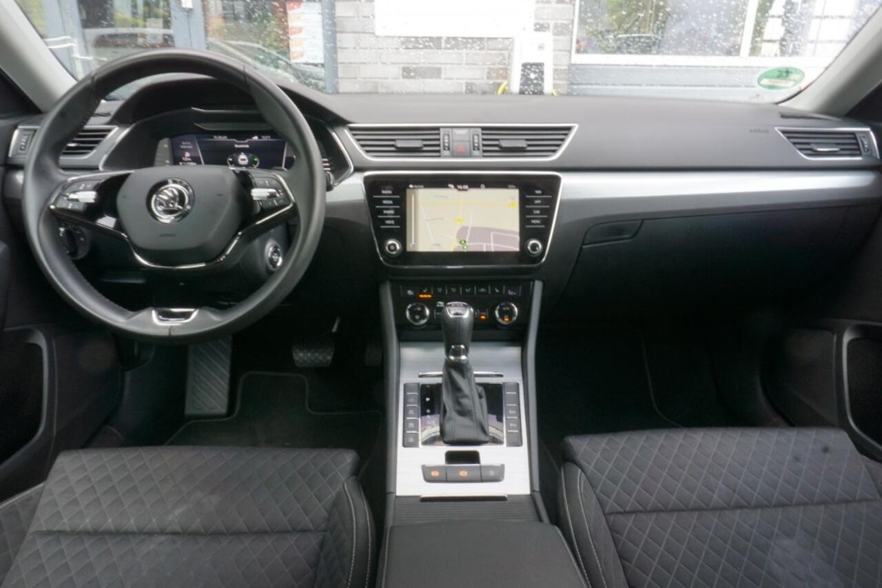 Skoda SUPERB COMBI 1.4 TSi IV PHEV - VIRTU - STUURVERW. - AD. CRUISE