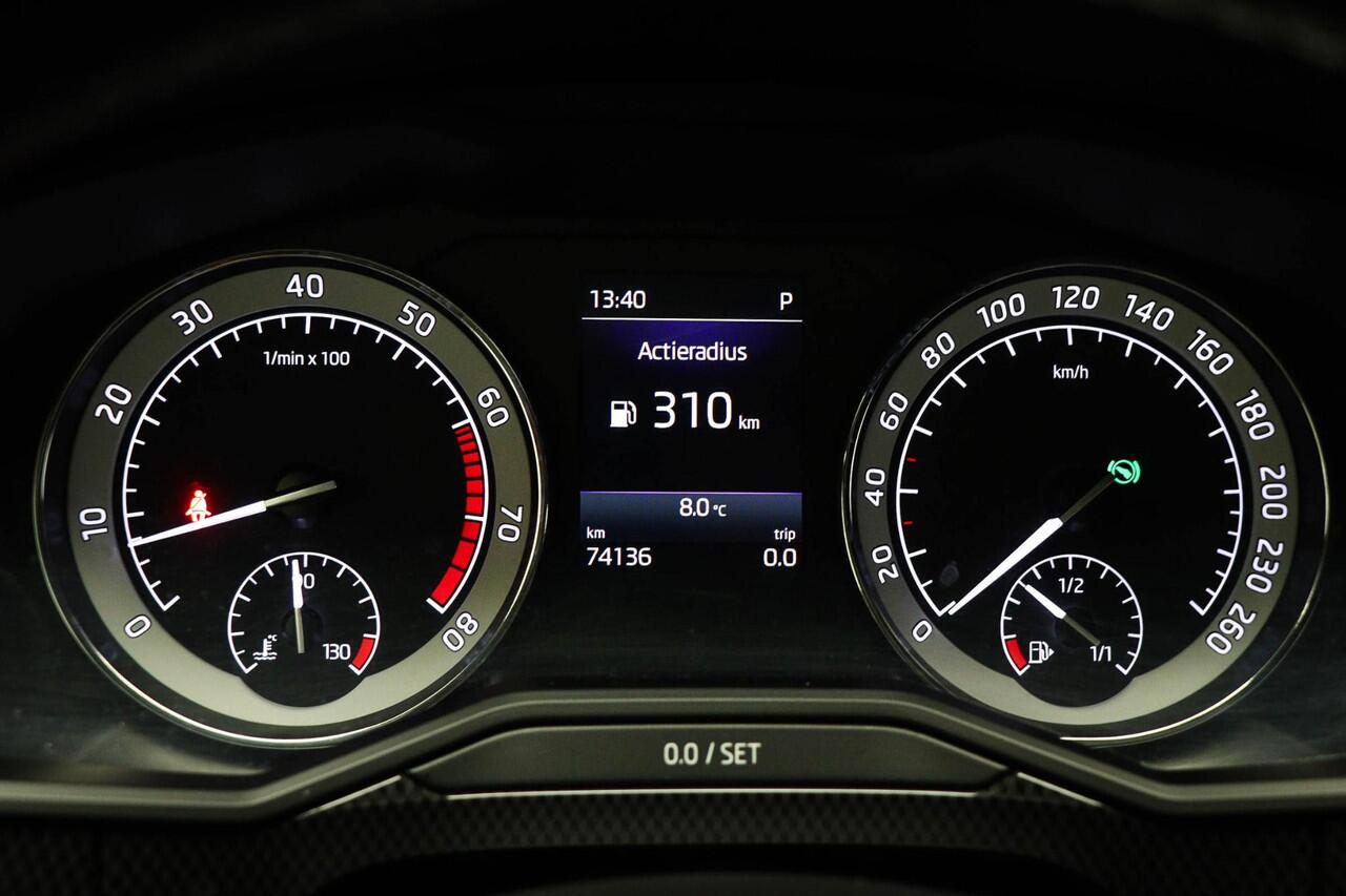 Skoda SUPERB 1.5 TSI ACT Sportline Business | UPGRADE BUSINESS PACK | VOORRUITVERWARMING | CAMERA