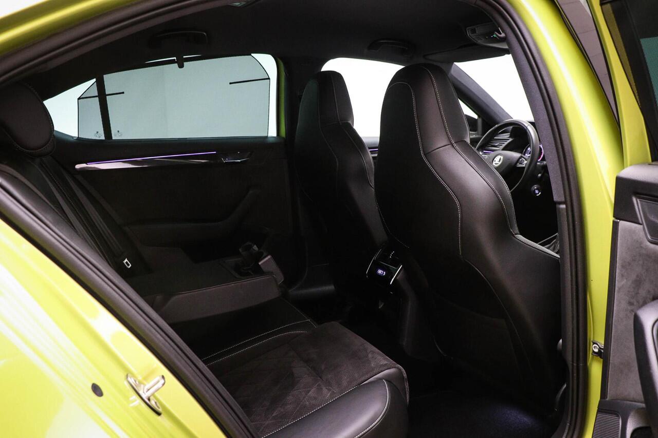 Skoda SUPERB 1.5 TSI ACT Sportline Business | UPGRADE BUSINESS PACK | VOORRUITVERWARMING | CAMERA