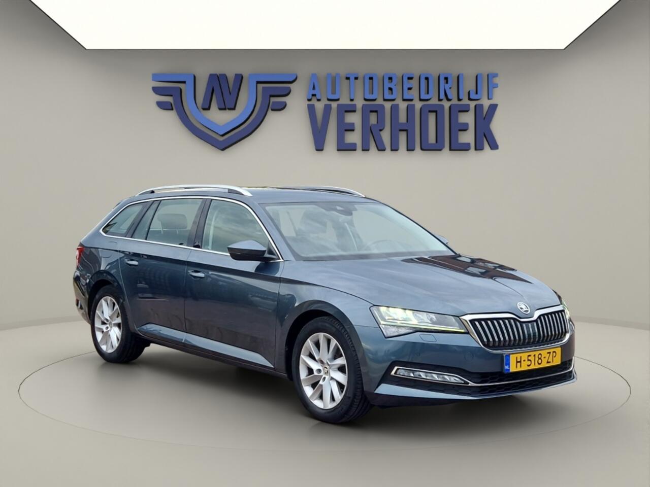 Skoda SUPERB Combi 1.5 TSI Business Edition Trekhaak - Carplay - NL Auto