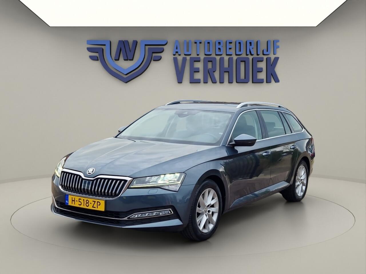 Skoda SUPERB Combi 1.5 TSI Business Edition Trekhaak - Carplay - NL Auto