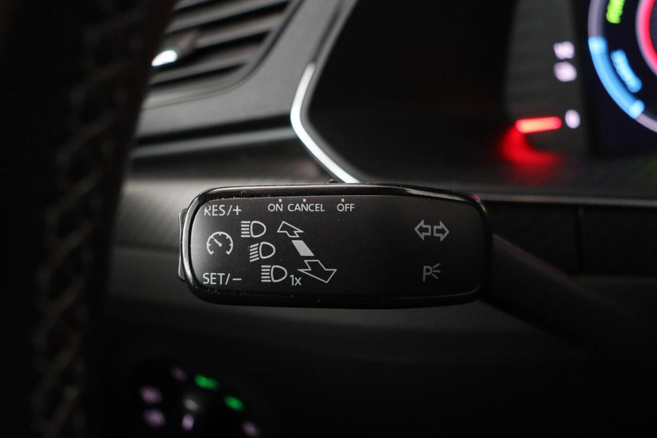 Skoda SUPERB 1.4 TSI iV Sportline | Trekhaak | Stoelverwarming | Matrix LED | Virtual Cockpit | Camera | Alcantara | Canton sound | Memory | Carplay | Navigatie | PHEV