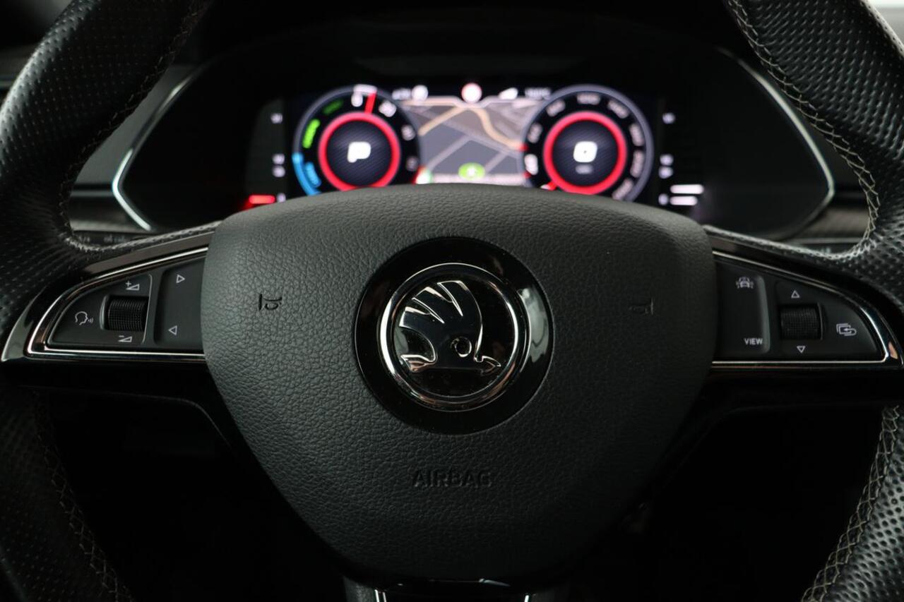 Skoda SUPERB 1.4 TSI iV Sportline | Trekhaak | Stoelverwarming | Matrix LED | Virtual Cockpit | Camera | Alcantara | Canton sound | Memory | Carplay | Navigatie | PHEV