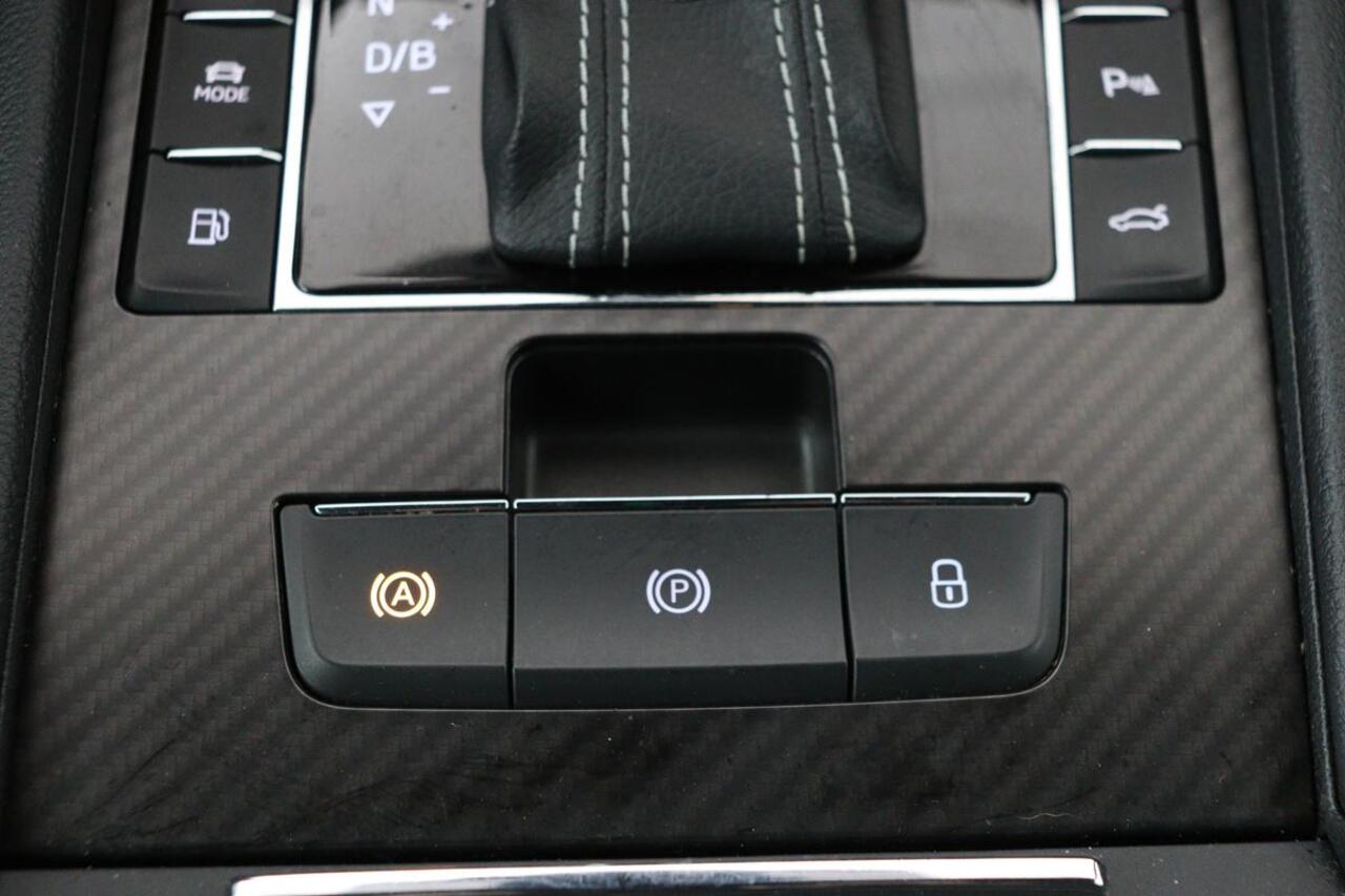 Skoda SUPERB 1.4 TSI iV Sportline | Trekhaak | Stoelverwarming | Matrix LED | Virtual Cockpit | Camera | Alcantara | Canton sound | Memory | Carplay | Navigatie | PHEV