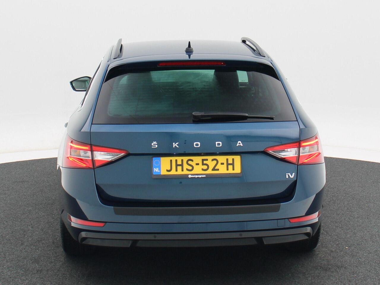 Skoda SUPERB Combi 1.4 TSI 218 Pk iV Business Edition Plus | Adaptive Cruise | Leder | Stoel- & Stuurverwarming | Camera | CarPlay | Climate | 96.386 Km!!