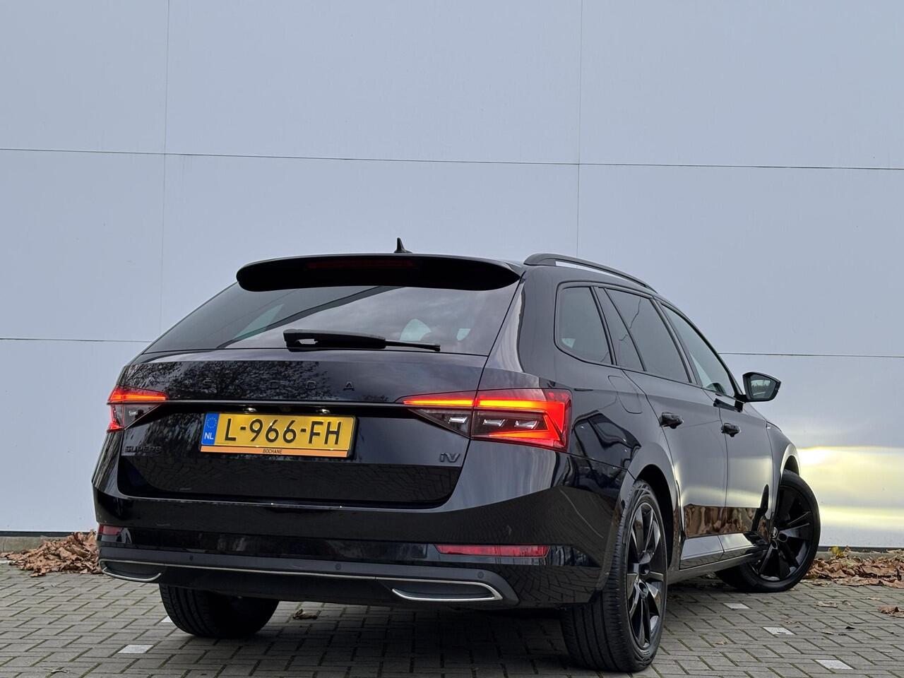 Skoda SUPERB Combi 1.4 TSI iV Sportline Business | Elektrisch glazen panorama-dak | Trekhaak geremd 1600kg |