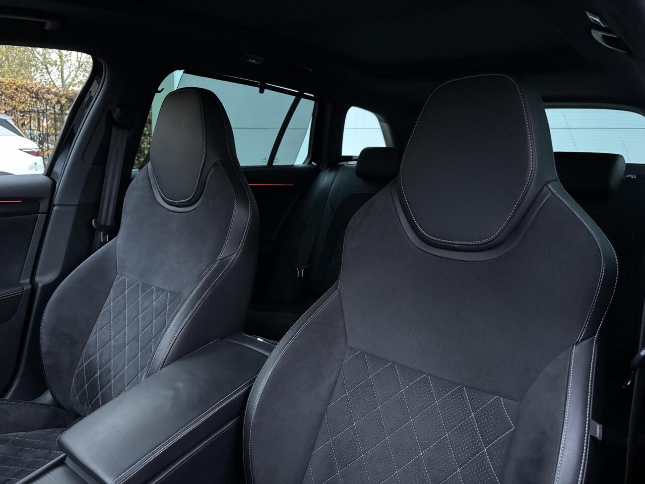 Skoda SUPERB Combi 1.4 TSI iV Sportline Business | Elektrisch glazen panorama-dak | Trekhaak geremd 1600kg |