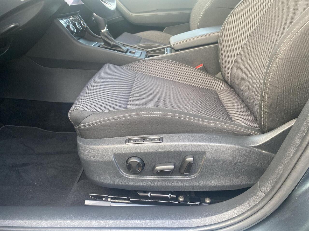 Skoda SUPERB Combi 1.4 TSI iV Business Edition Plus | 218Pk | Trekhaak | ACC | DCC | Elek. klep |