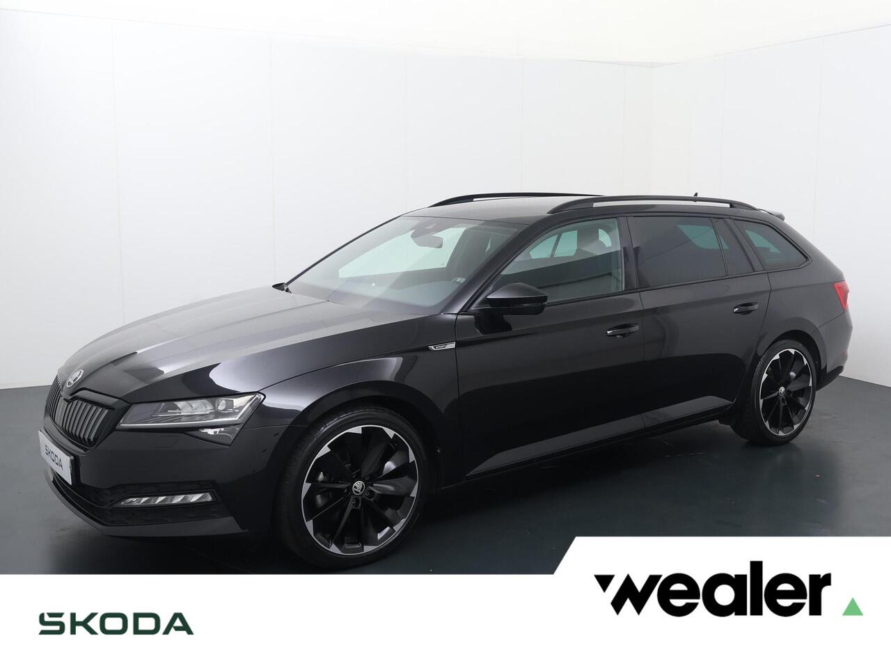 Skoda SUPERB Combi 1.4 TSI iV Sportline Business | 218 PK | SoH 91%| Stoelverwarming | Matrix LED koplampen | Virtual pedal achterklep | 19" LM velgen |