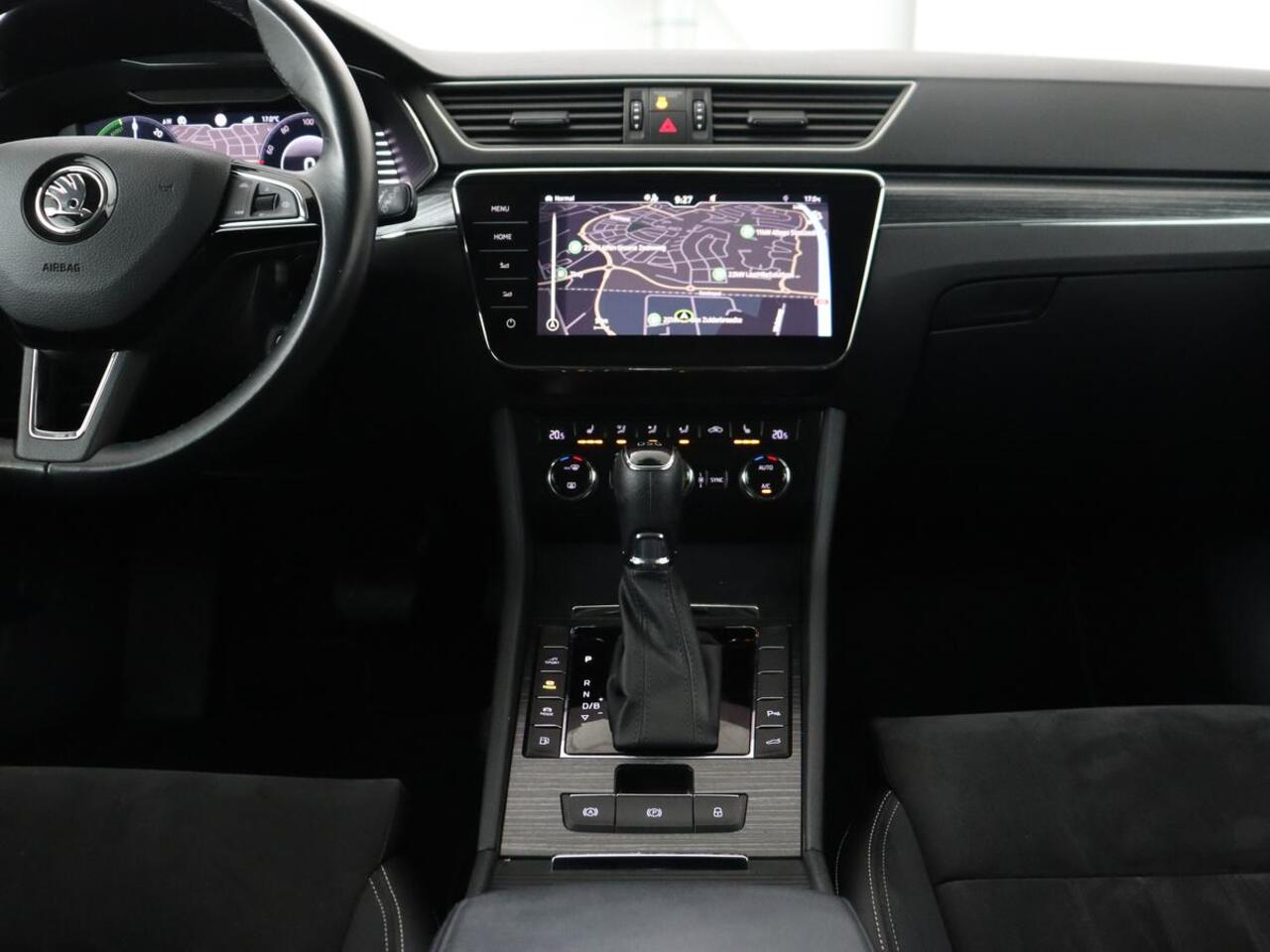 Skoda SUPERB 1.4 TSI iV Business Edition | Leder/Alcantara | Stoelverwarming | Canton Sound | Memory | Virtual Cockpit | Carplay | Camera | Navigatie | Cruise control | PHEV | Plug In