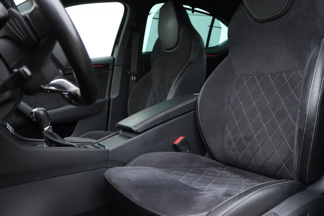 Skoda SUPERB 2.0 TSI 4x4 Sportline Business 280pk DSG7 | Trekhaak | Memory | Voor+achter stoelverwarming | Canton | Carplay