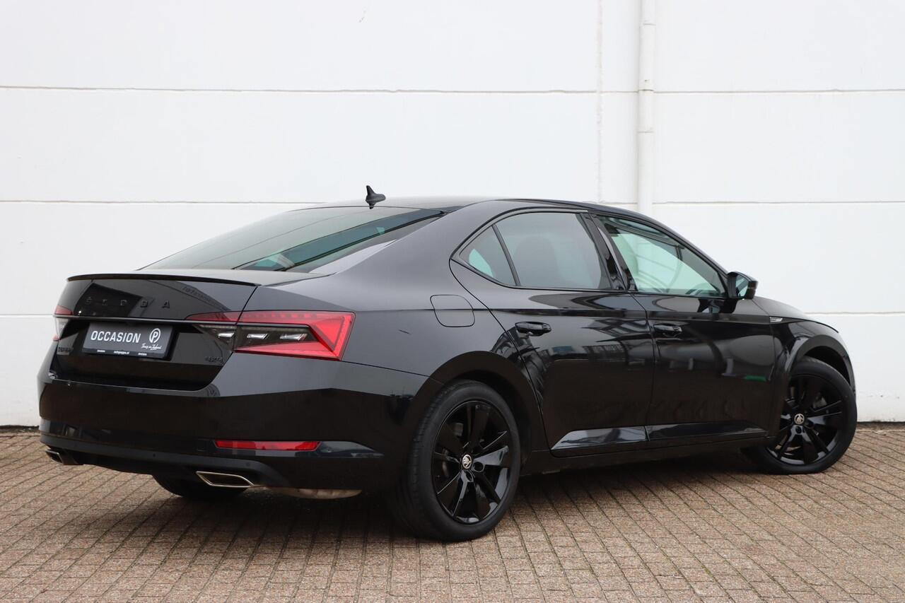 Skoda SUPERB 2.0 TSI 4x4 Sportline Business 280pk DSG7 | Trekhaak | Memory | Voor+achter stoelverwarming | Canton | Carplay