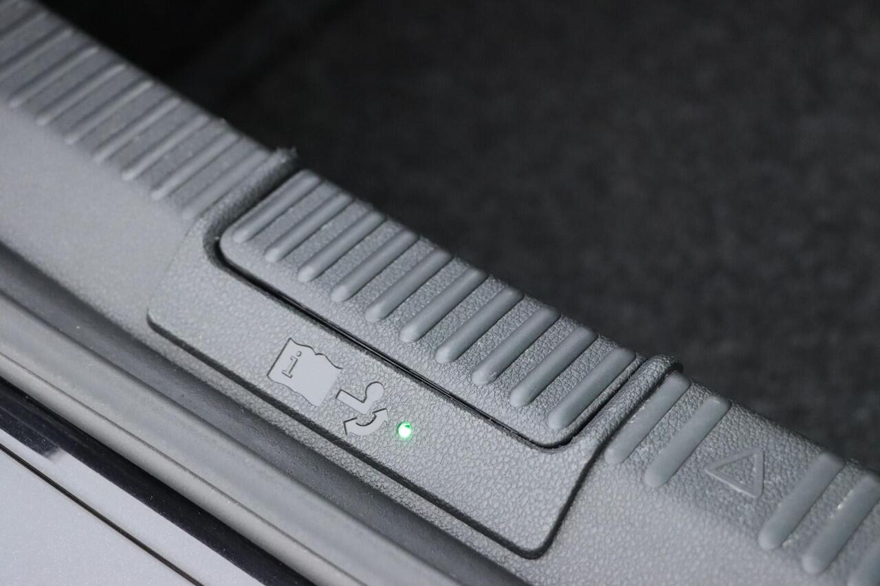 Skoda SUPERB 2.0 TSI 4x4 Sportline Business 280pk DSG7 | Trekhaak | Memory | Voor+achter stoelverwarming | Canton | Carplay