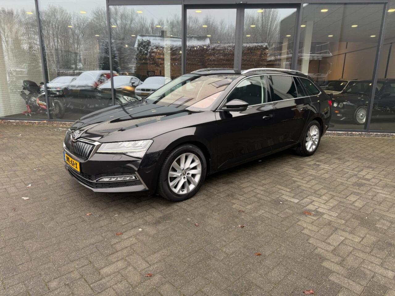 Skoda SUPERB Combi 1.4 TSI IV Clever+,Full LED,Trekhk Elekt,Cam360,Digi Dash,Stoel/stuurverw,Lane Ass.,