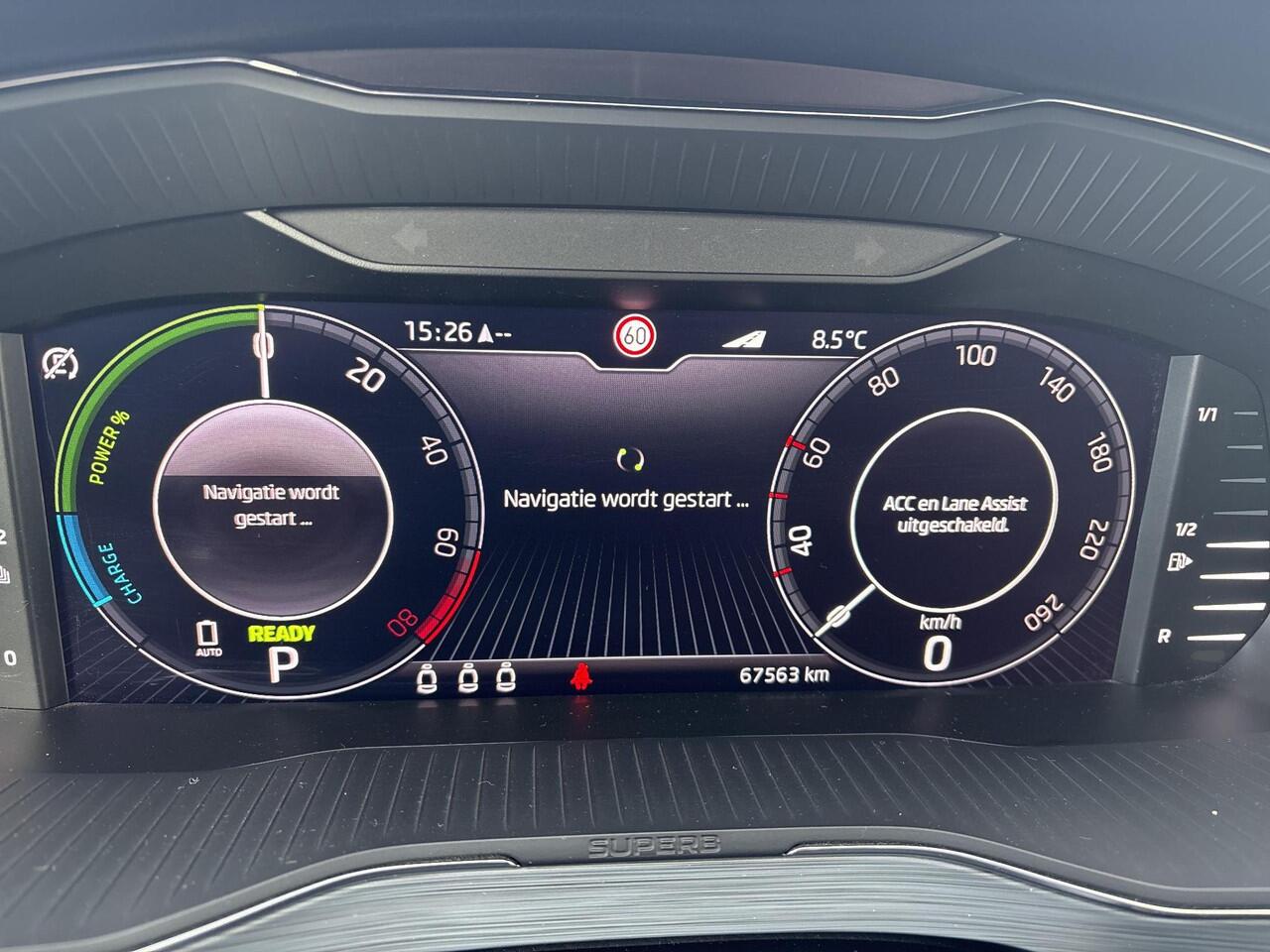 Skoda SUPERB 1.4 TSI PHEV iV Business Edition | 1.600 KG Trekgewicht | Panoramadak | Achteruitrijcamera | Parkeersensoren |