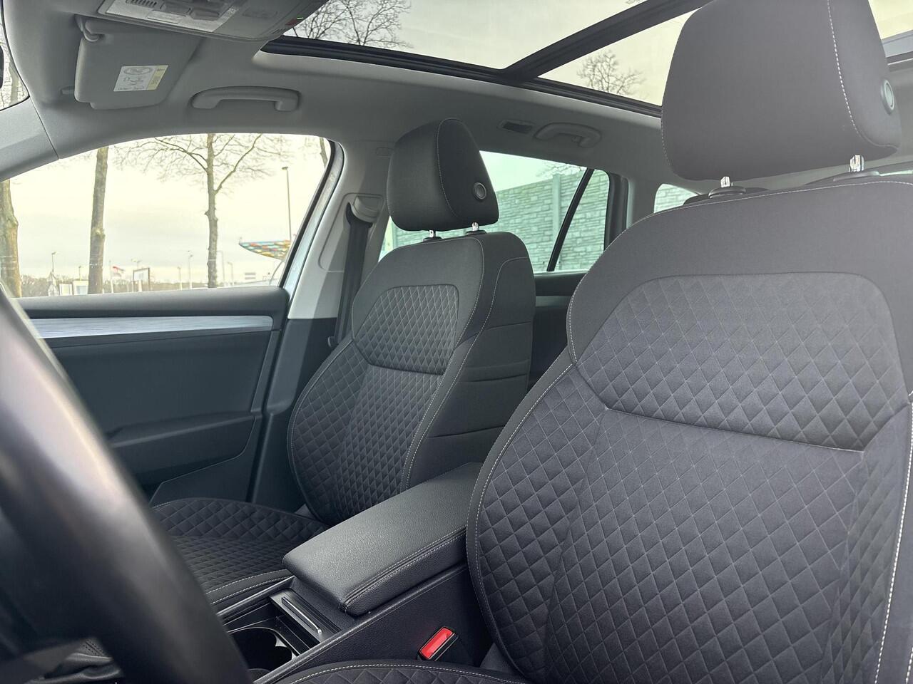 Skoda SUPERB 1.4 TSI PHEV iV Business Edition | 1.600 KG Trekgewicht | Panoramadak | Achteruitrijcamera | Parkeersensoren |