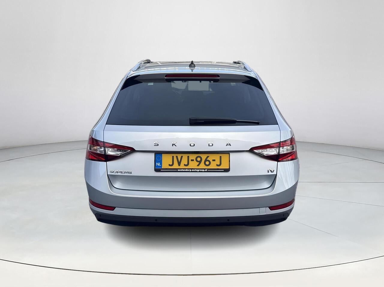 Skoda SUPERB 1.4 TSI PHEV iV Business Edition | 1.600 KG Trekgewicht | Panoramadak | Achteruitrijcamera | Parkeersensoren |