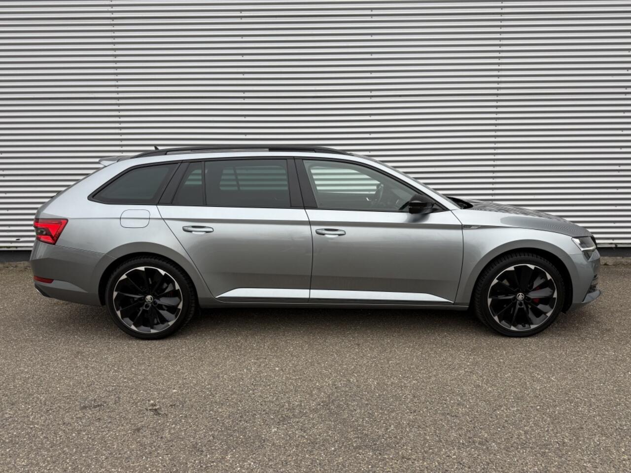 Skoda SUPERB Combi 1.4 TSI iV Sportline Automaat Pano Canton Carplay Standkachel Le