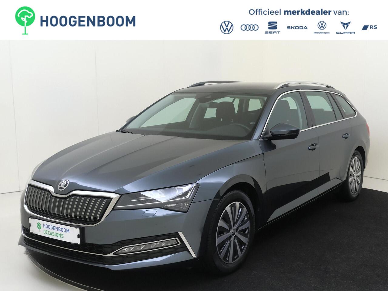 Skoda SUPERB Combi 1.4 TSI iV Business Edition | SoH 88% | Trekhaak | Adaptieve demping | Stoelverwarming | Navigatie | Cruise control | CarPlay | Elektrisch inklapbare buitenspiegels |