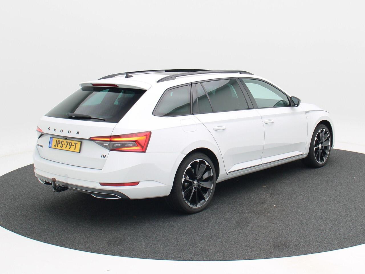 Skoda SUPERB Combi 1.4 TSi 218 Pk Automaat iV Sportline Business | Panoramadak | Adaptive Cruise | CarPlay | Navigatie | Stoelverwarming | Camera | Trekhaak | 76.398 Km!!
