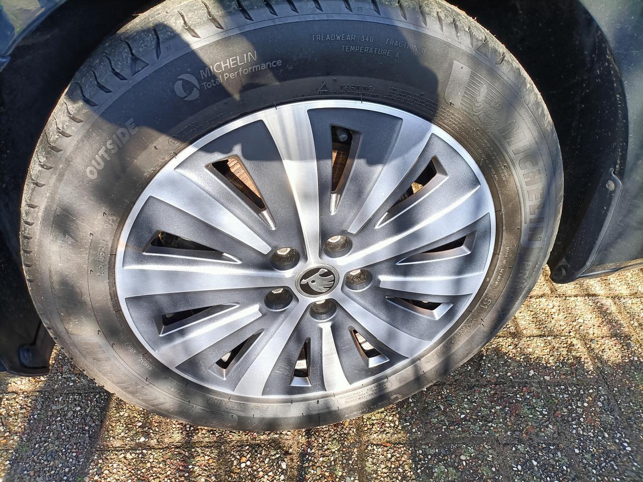 Skoda SUPERB Combi 1.4 TSi PHEV, Navi,ACC,Tiptr,Trekhaak