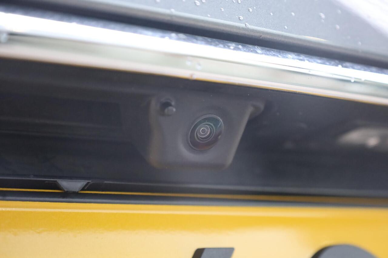 Skoda SUPERB Combi 1.4 TSI iV Style 218PK / 160kW DSG, Achteruitrijcamera (rear view), panoramadak, LED Matrix verlichting, elektrisch verstel-, verwarm- en inklapbare buitenspiegels (spiegel pakket), keyless start & entry, adaptieve cruise control (acc), dodehoek sen