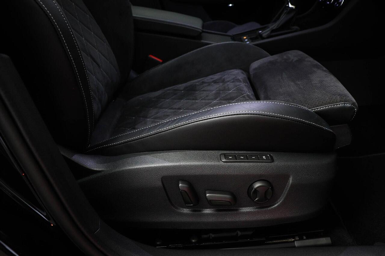 Skoda SUPERB Combi 1.4 TSI iV Sportline Business | Panoramadak | Sport stoelen |