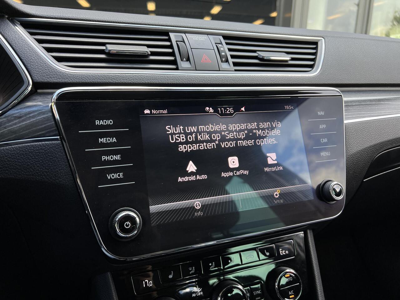 Skoda SUPERB Combi 1.4 TSI iV Business Edition Plus 218PK | Camera | Apple Carplay | Adaptieve Cruise Control | Stuur-en stoelverwarming