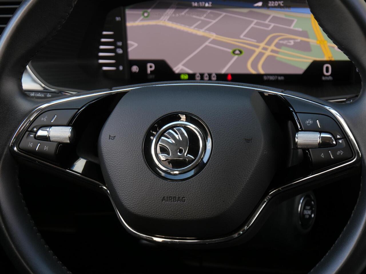 Skoda SUPERB COMBI 1.4TSI iV BUSINESS EDITION PLUS/ CAMERA/ PDC V+A/ VIRTUAL COCKPIT