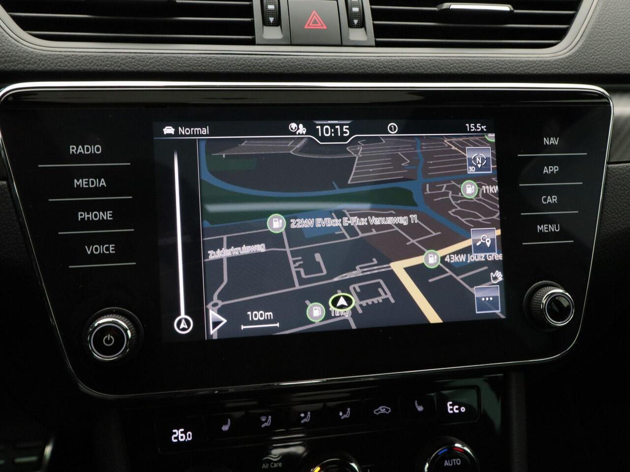 Skoda SUPERB Combi 1.4 TSi 218 Pk Automaat iV Sportline Business | Panorama Dak | Alcantara Leder | Elektrische Stoelen met Geheugen | Trekhaak | Adaptive Cruise | Camera | 19 Inch