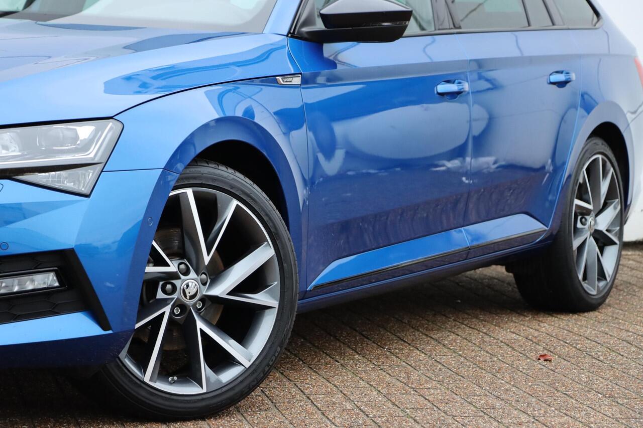 Skoda SUPERB Combi 1.4 TSI iV Sportline Business 218pk DSG6 Panoramadak | DCC | Trekhaak wegklapbaar