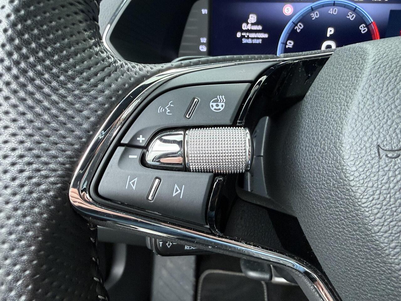 Skoda SUPERB Combi 1.4 TSI iV Sportline Business | 218 PK | SoH 100% | Matrix LED koplampen | Adaptive cruise control | 19" LM velgen | Apple Carplay/Android Auto |